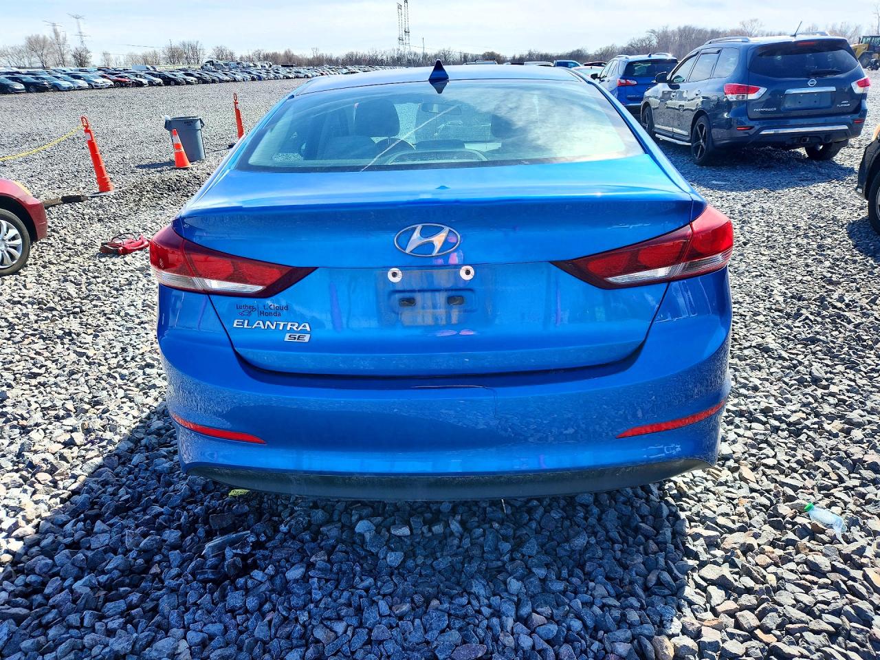 2017 HYUNDAI ELANTRA SE photo 11