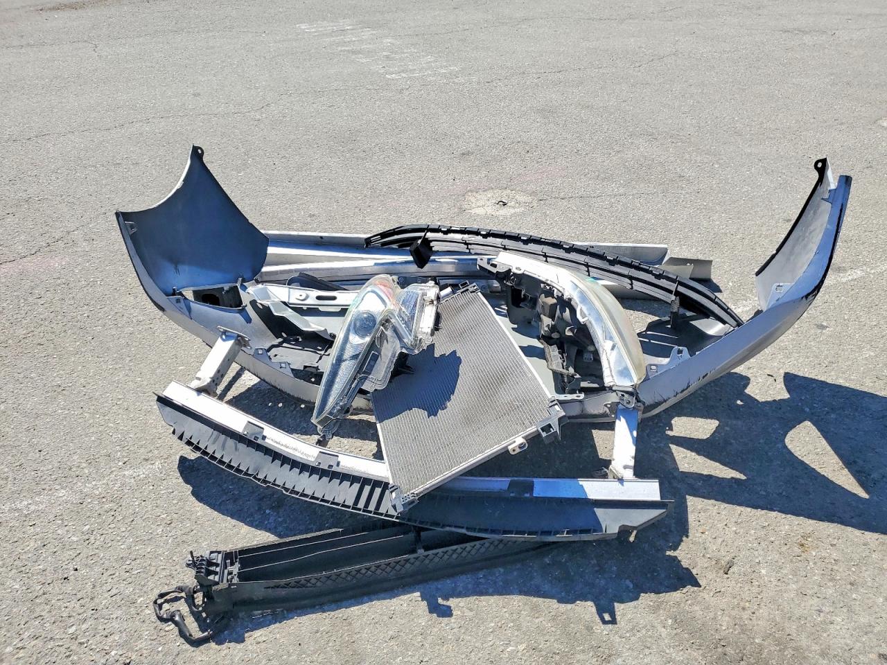 2016 TOYOTA PRIUS TWO photo 34