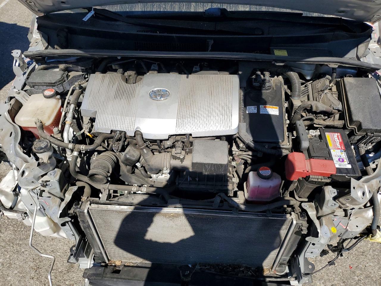 2016 TOYOTA PRIUS TWO photo 31