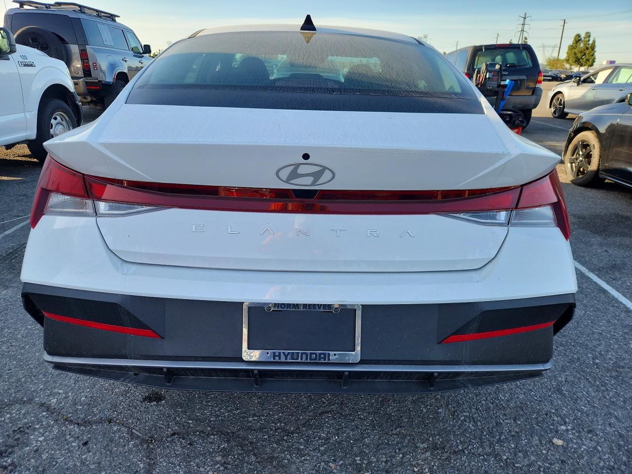 2025 HYUNDAI ELANTRA SE photo 11