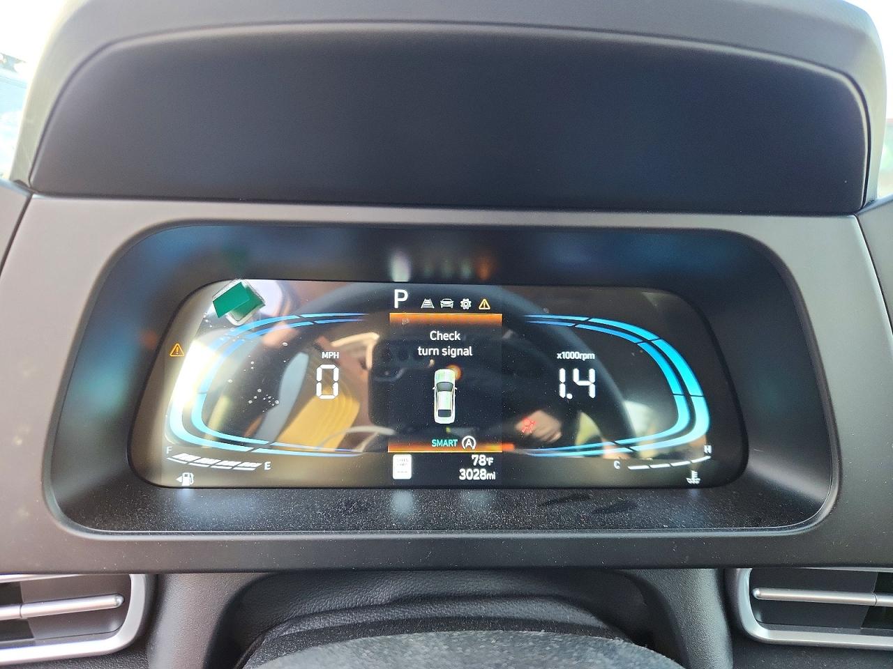 2025 HYUNDAI ELANTRA SE photo 17
