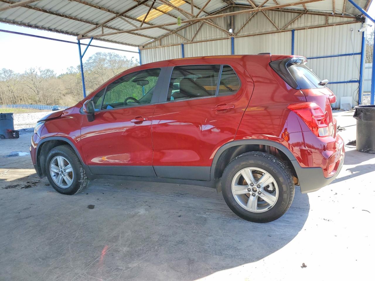 2021 CHEVROLET TRAX LS photo 2