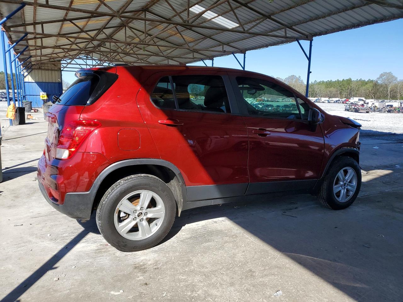 2021 CHEVROLET TRAX LS photo 3