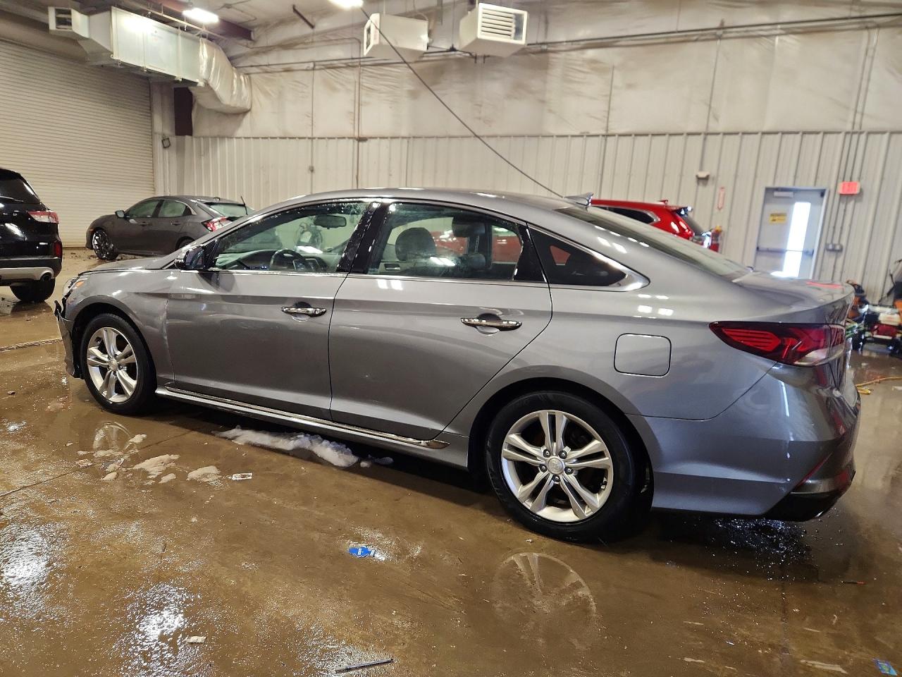 2018 HYUNDAI SONATA SPORT photo 3