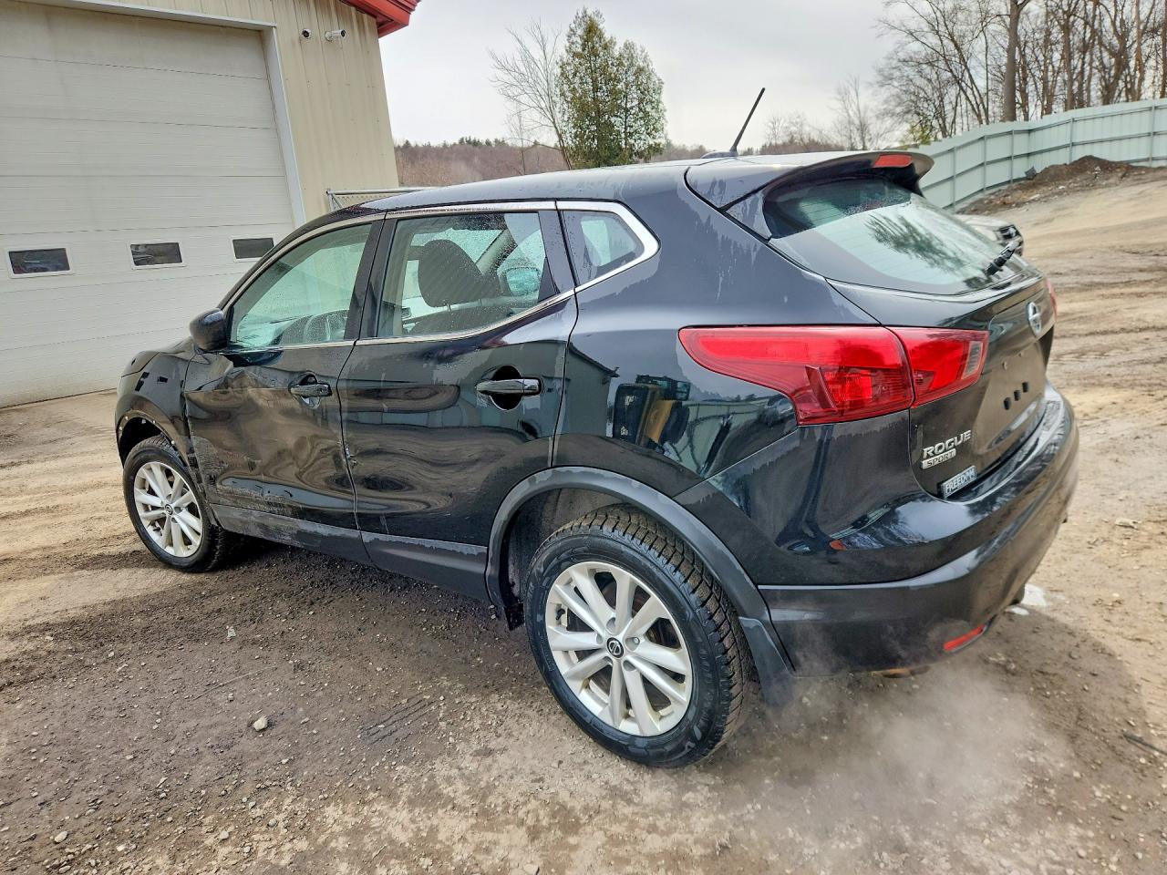 2019 NISSAN ROGUE SPORT S photo 3