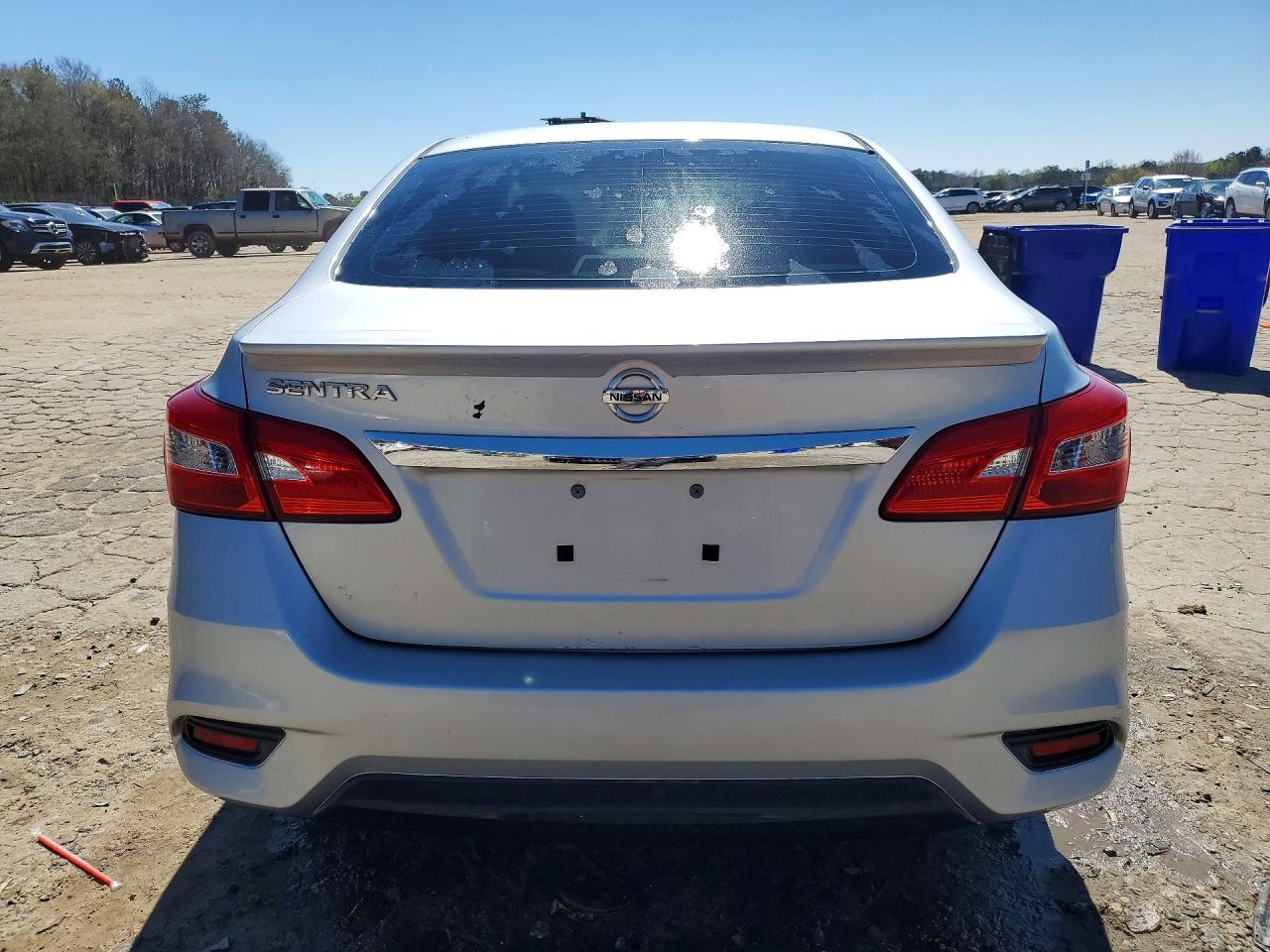 2017 NISSAN SENTRA S photo 6