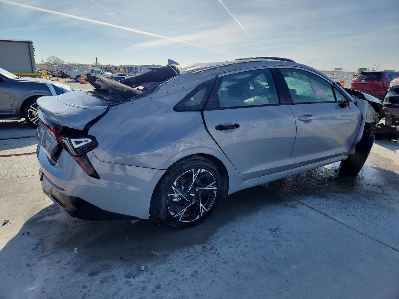 2025 KIA K5 GT-LINE photo 5
