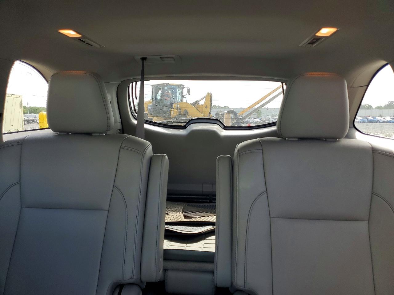 2017 TOYOTA HIGHLANDER XLE photo 10