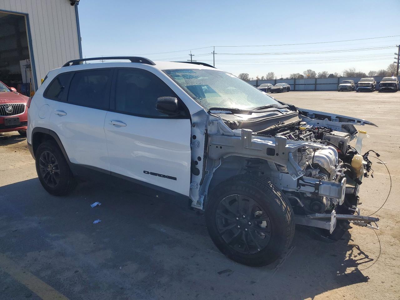2023 JEEP CHEROKEE photo 4