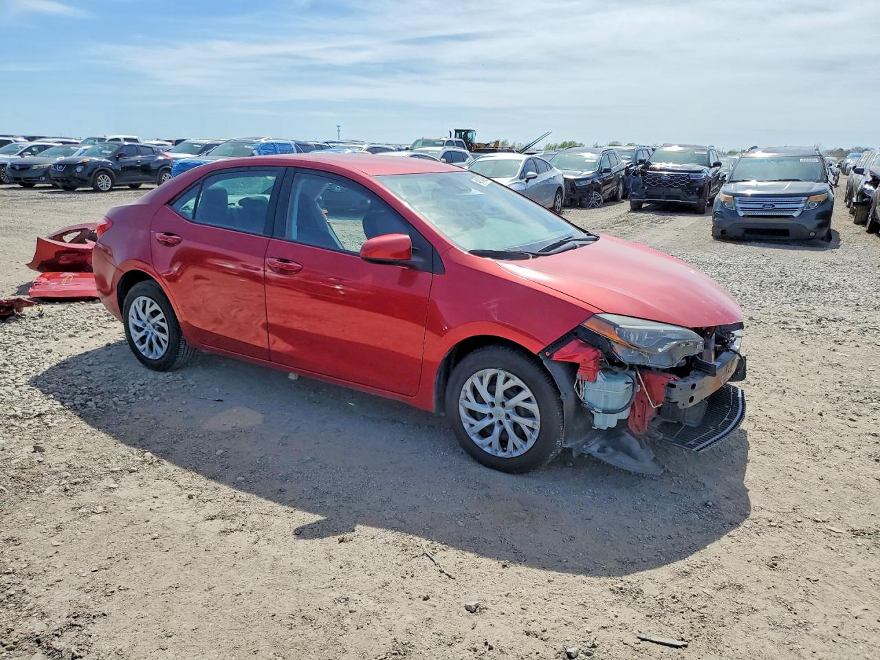 2018 TOYOTA COROLLA LE photo 7