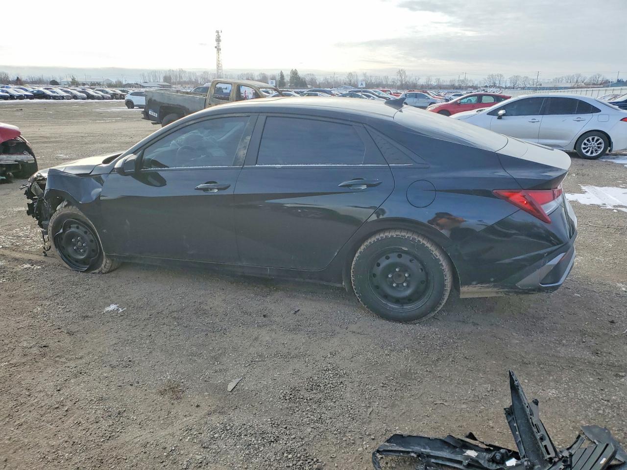 2024 HYUNDAI ELANTRA SEL photo 3
