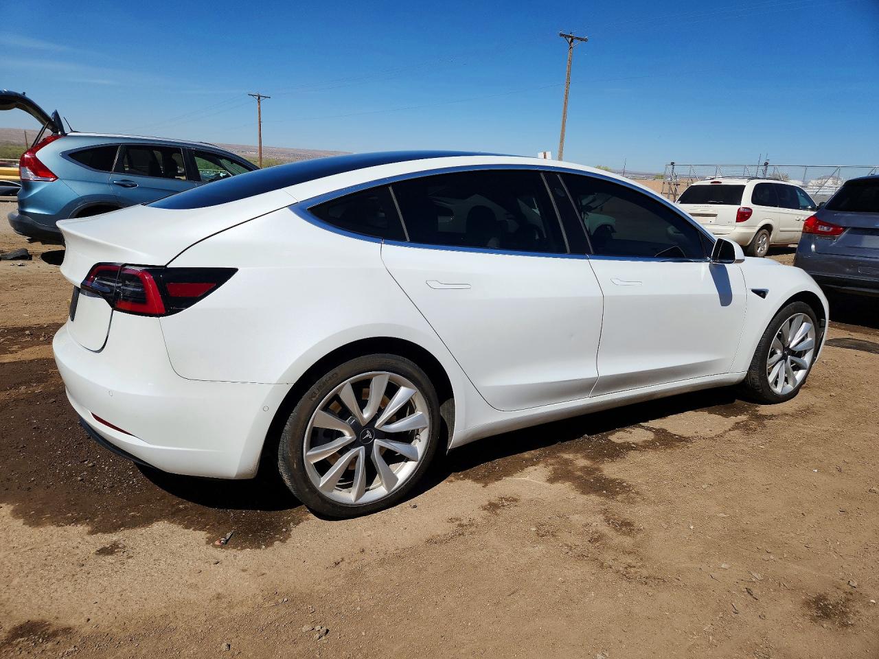 2019 TESLA MODEL 3 photo 5