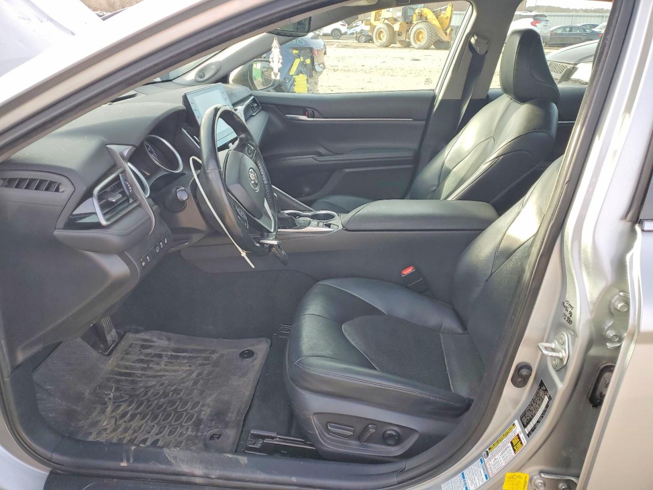 2022 TOYOTA CAMRY XLE photo 13