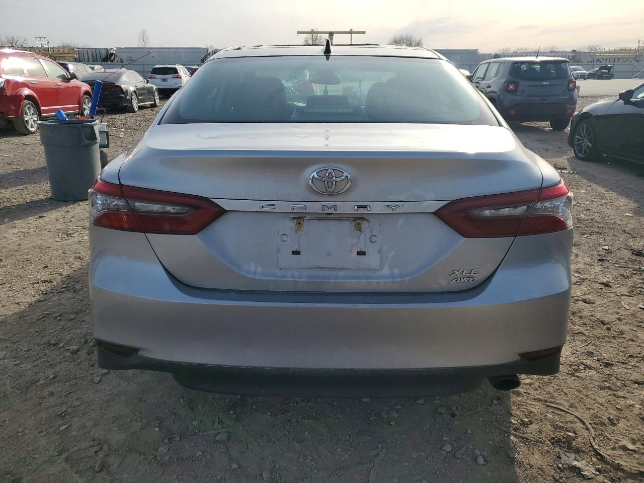 2022 TOYOTA CAMRY XLE photo 11
