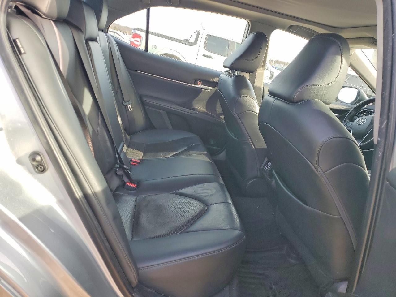 2022 TOYOTA CAMRY XLE photo 19