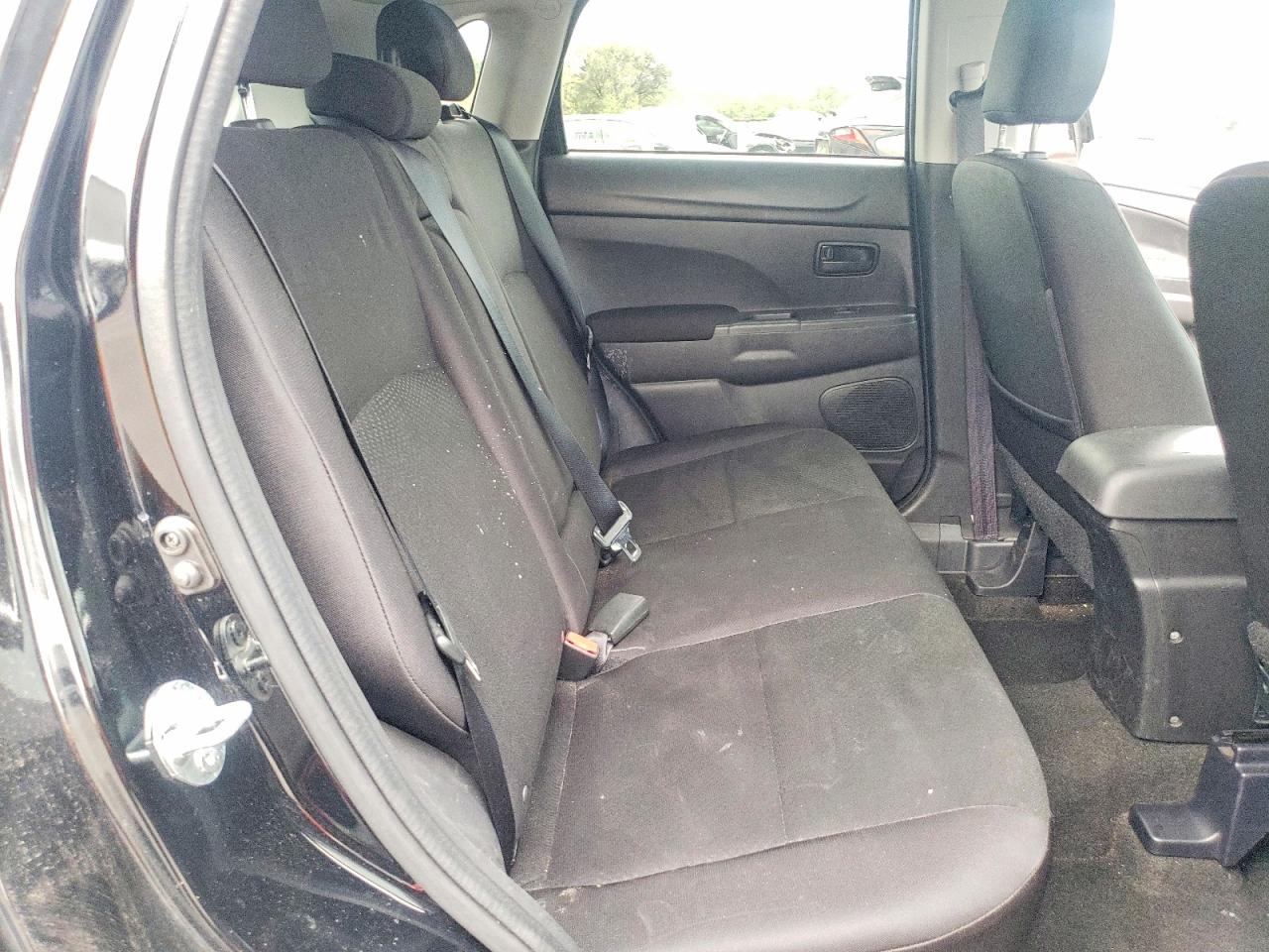 2015 MITSUBISHI OUTLANDER SPORT ES photo 11