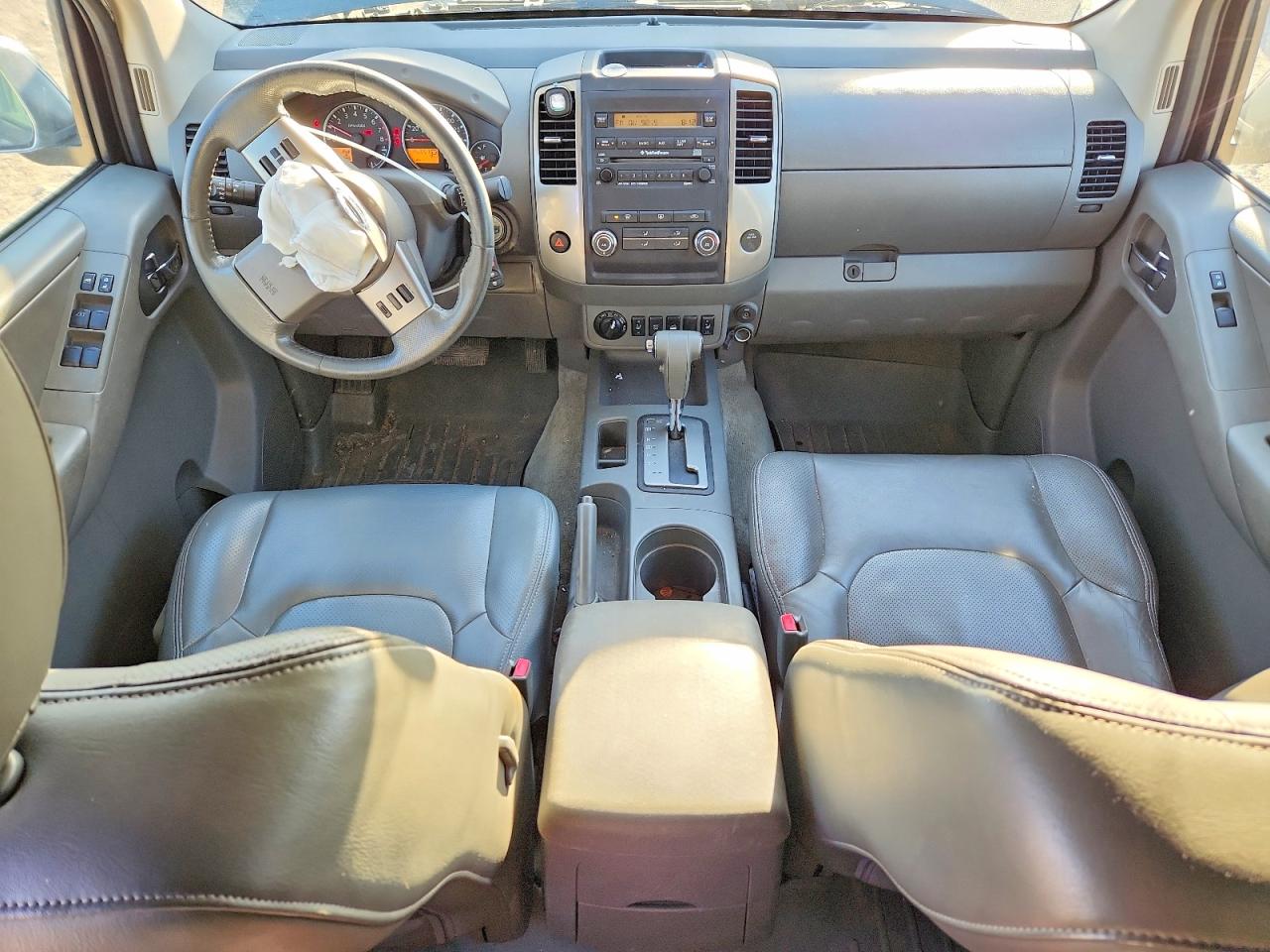 2011 NISSAN FRONTIER S photo 15