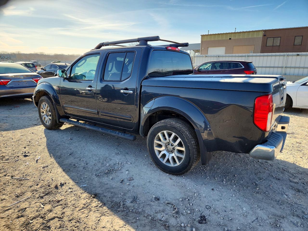 2011 NISSAN FRONTIER S photo 3