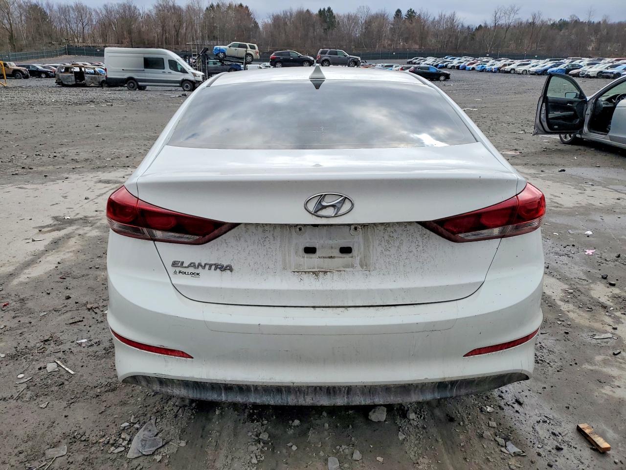 2018 HYUNDAI ELANTRA VALUE EDITION photo 16