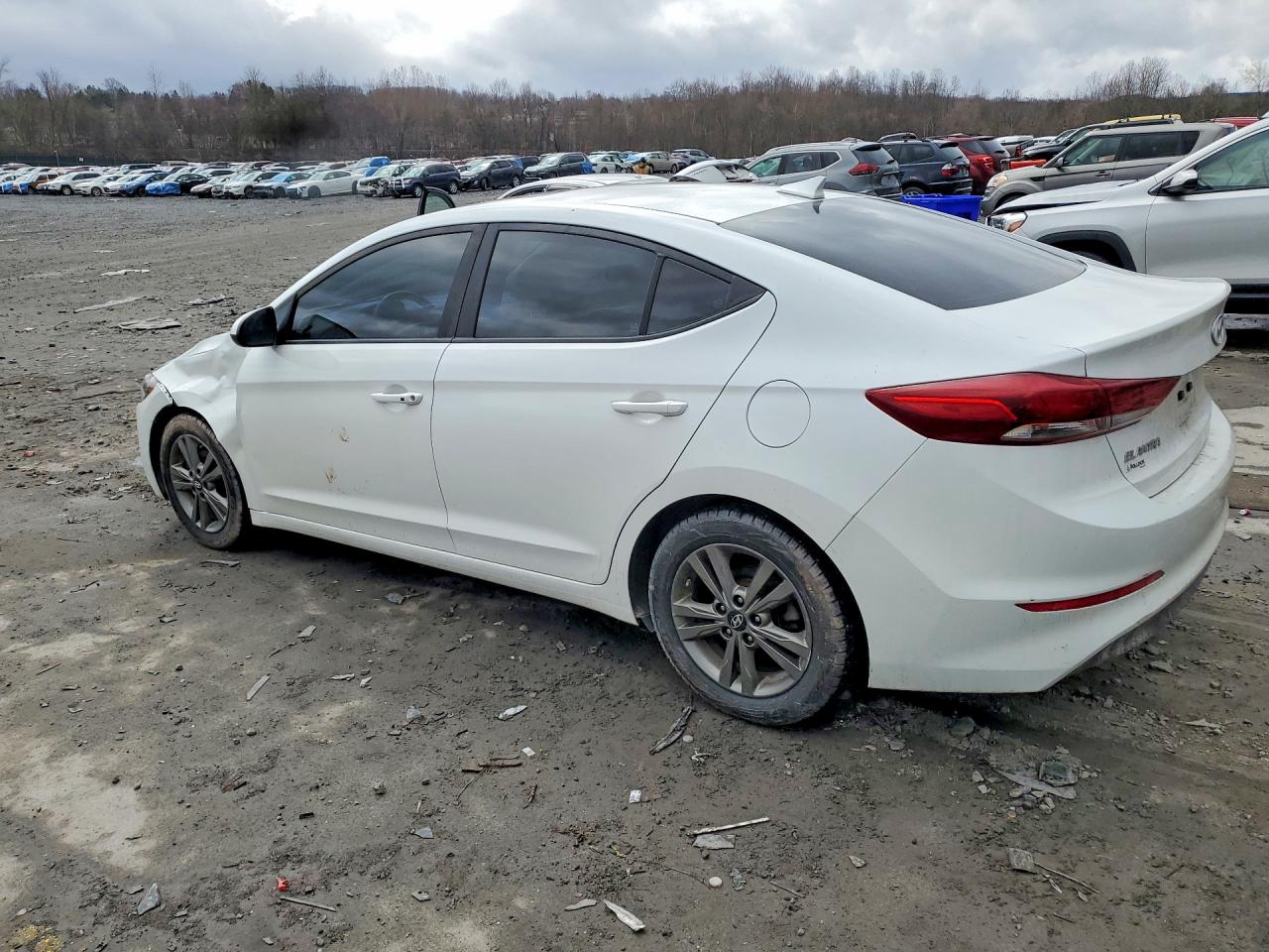 2018 HYUNDAI ELANTRA VALUE EDITION photo 4