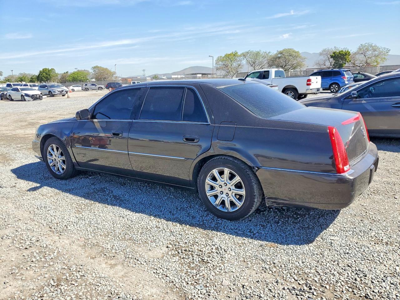 2008 CADILLAC DTS photo 3