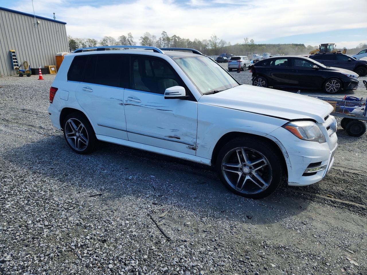 2015 MERCEDES-BENZ GLK 350 photo 7