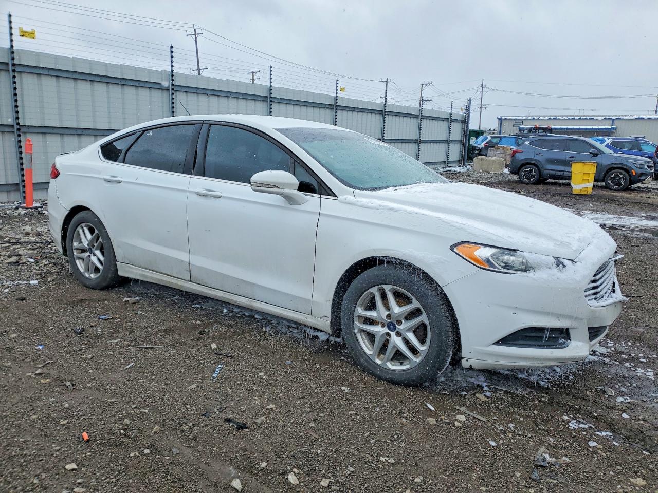 2016 FORD FUSION SE photo 4