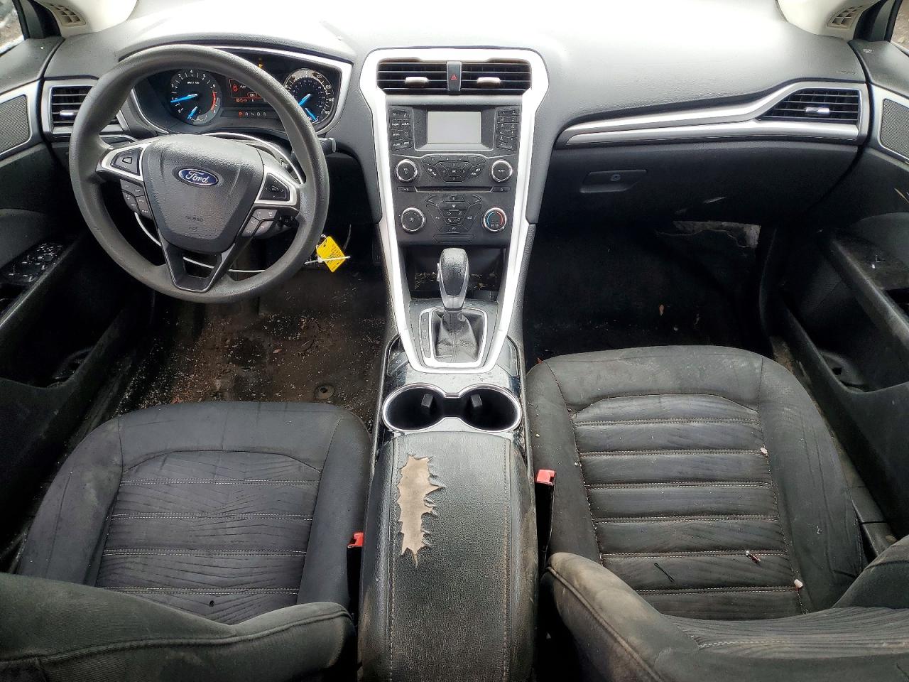 2016 FORD FUSION SE photo 8