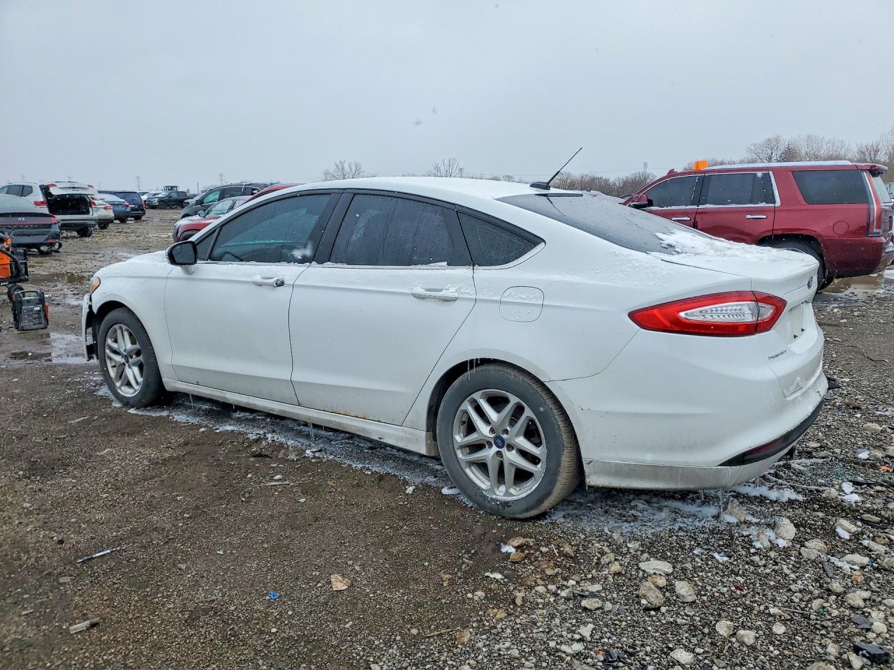 2016 FORD FUSION SE photo 2