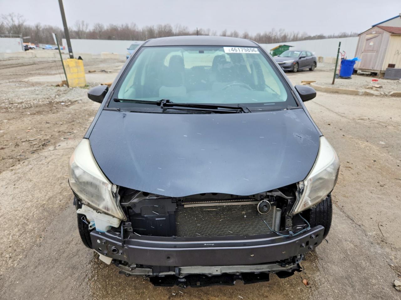 2012 TOYOTA YARIS 5-DOOR L photo 9