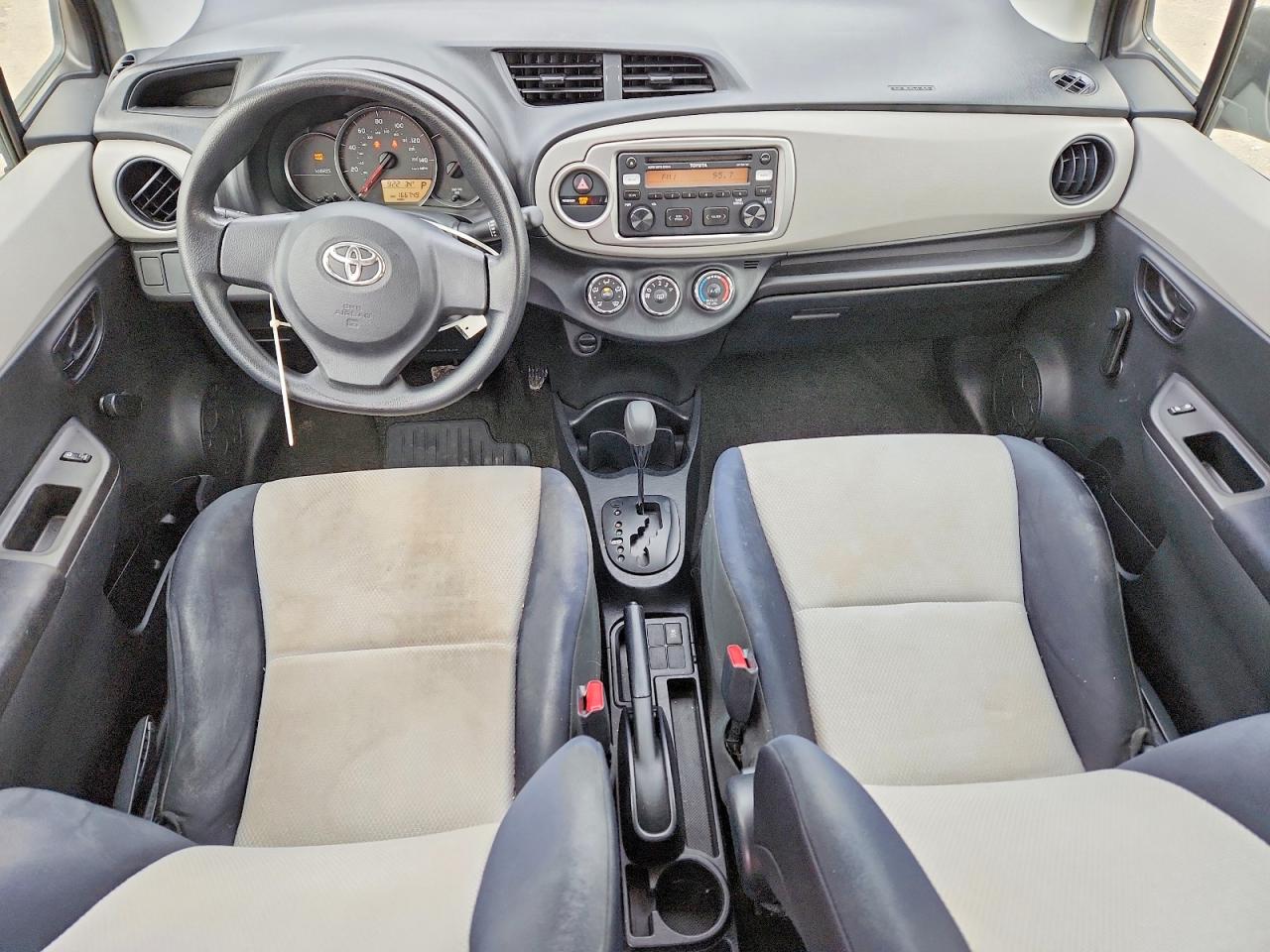 2012 TOYOTA YARIS 5-DOOR L photo 15