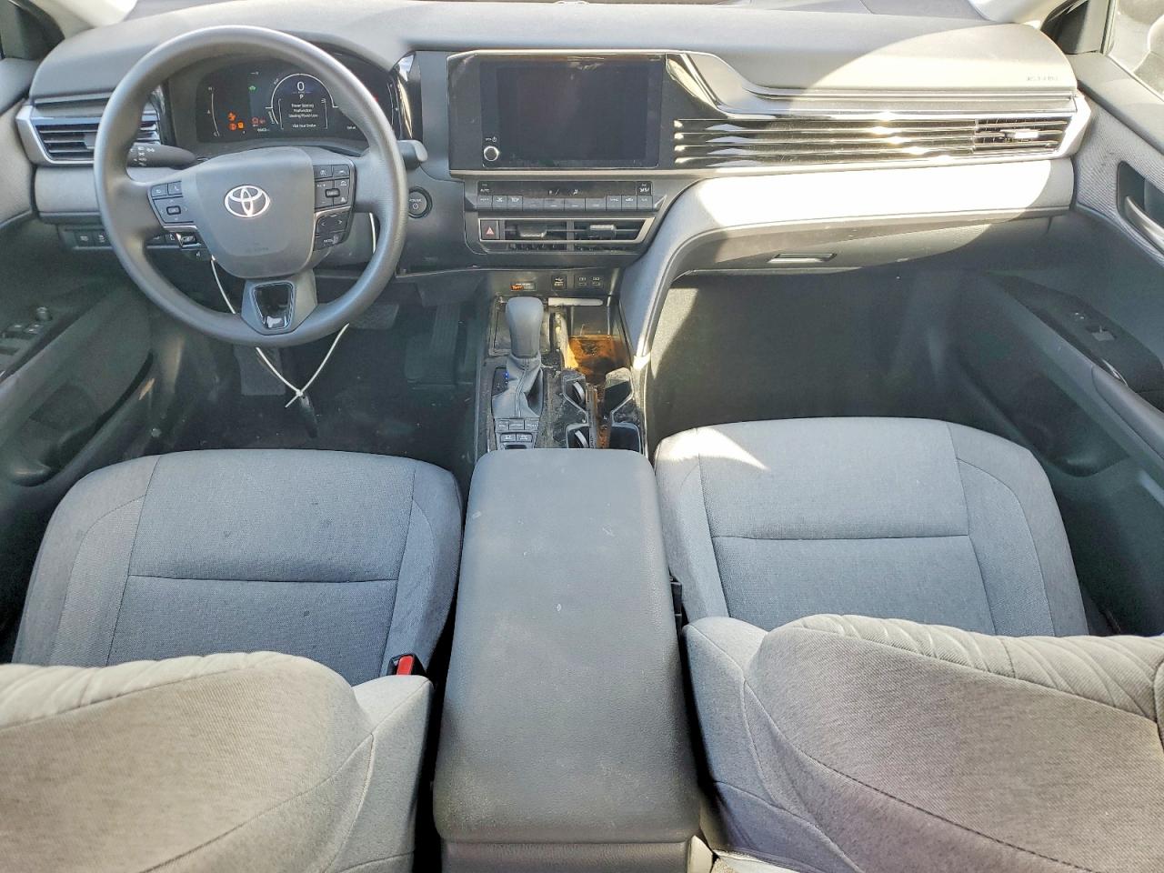 2026 TOYOTA CAMRY LE photo 29
