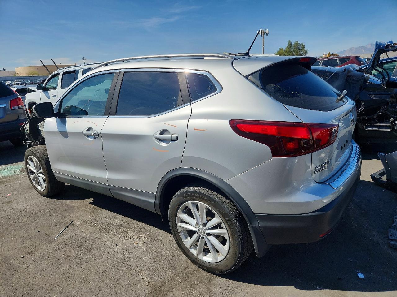 2018 NISSAN ROGUE SPORT SV photo 4