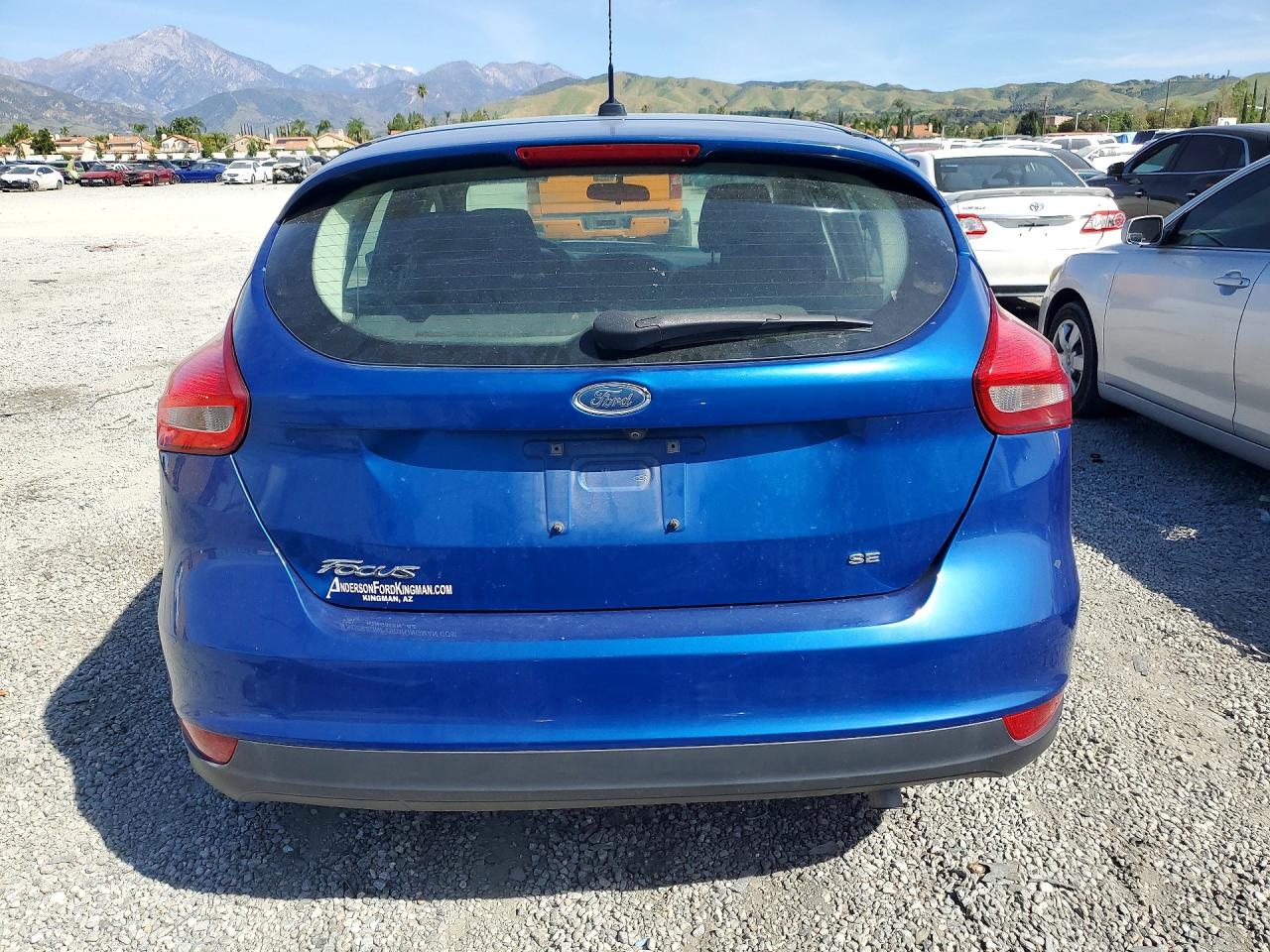 2018 FORD FOCUS SE photo 6