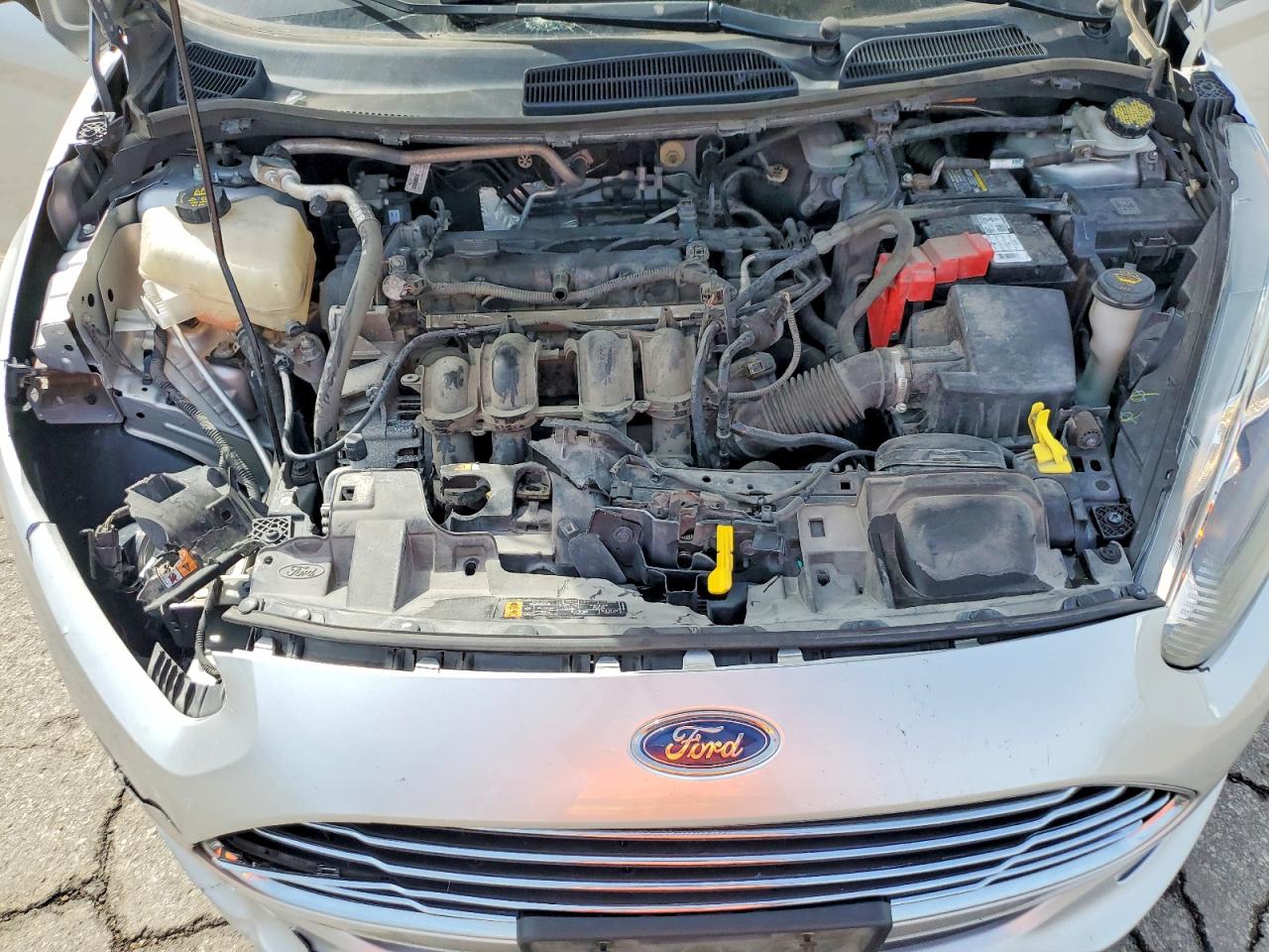 2018 FORD FIESTA SE photo 12