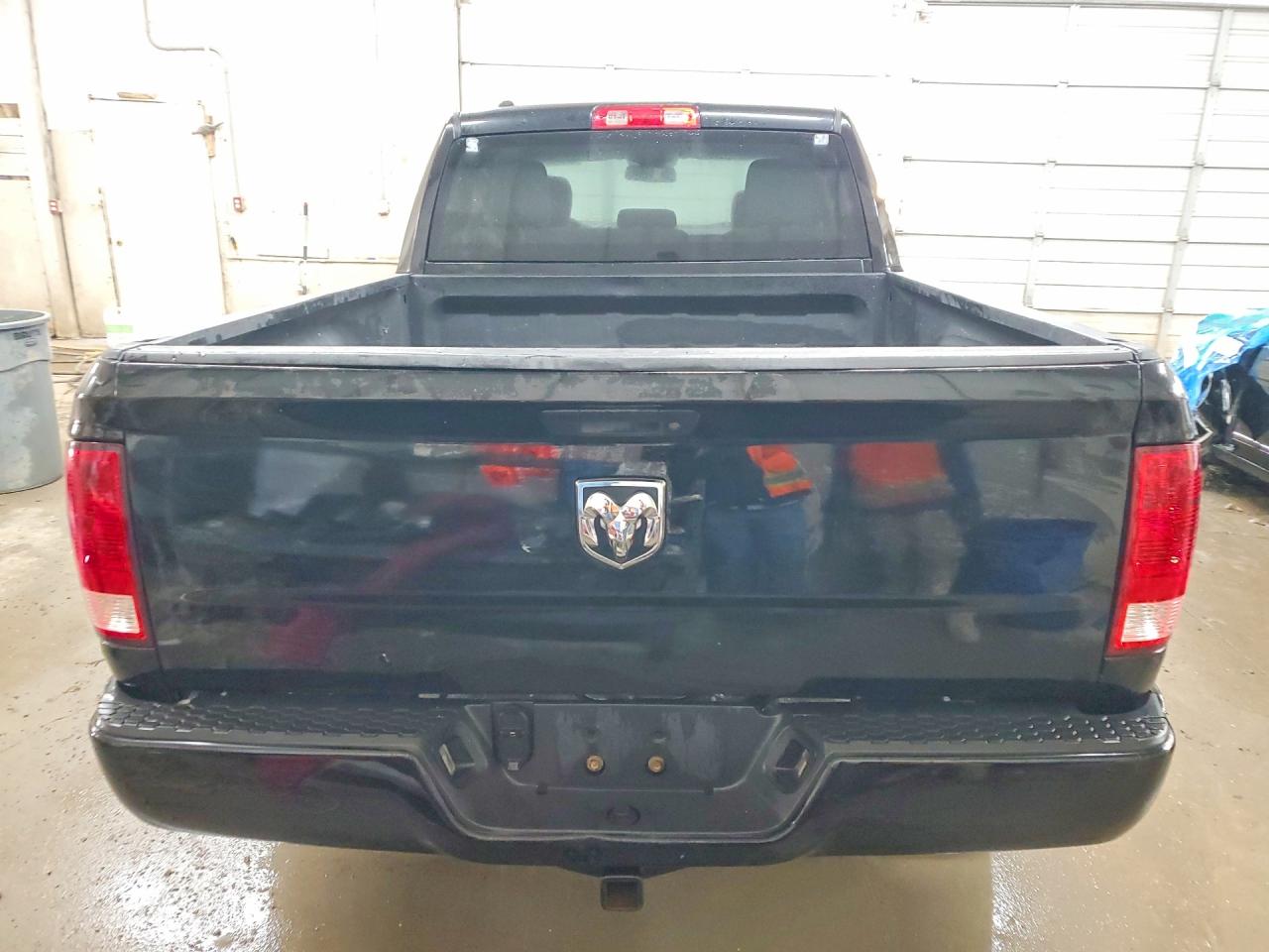 2014 RAM 1500 ST photo 6