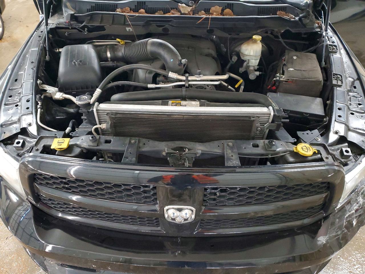 2014 RAM 1500 ST photo 11