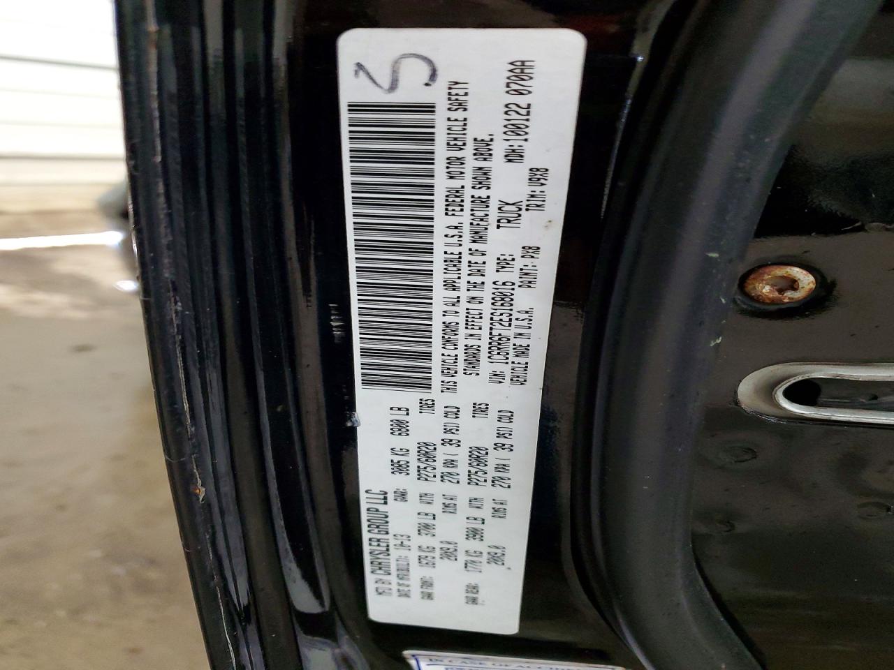 2014 RAM 1500 ST photo 13