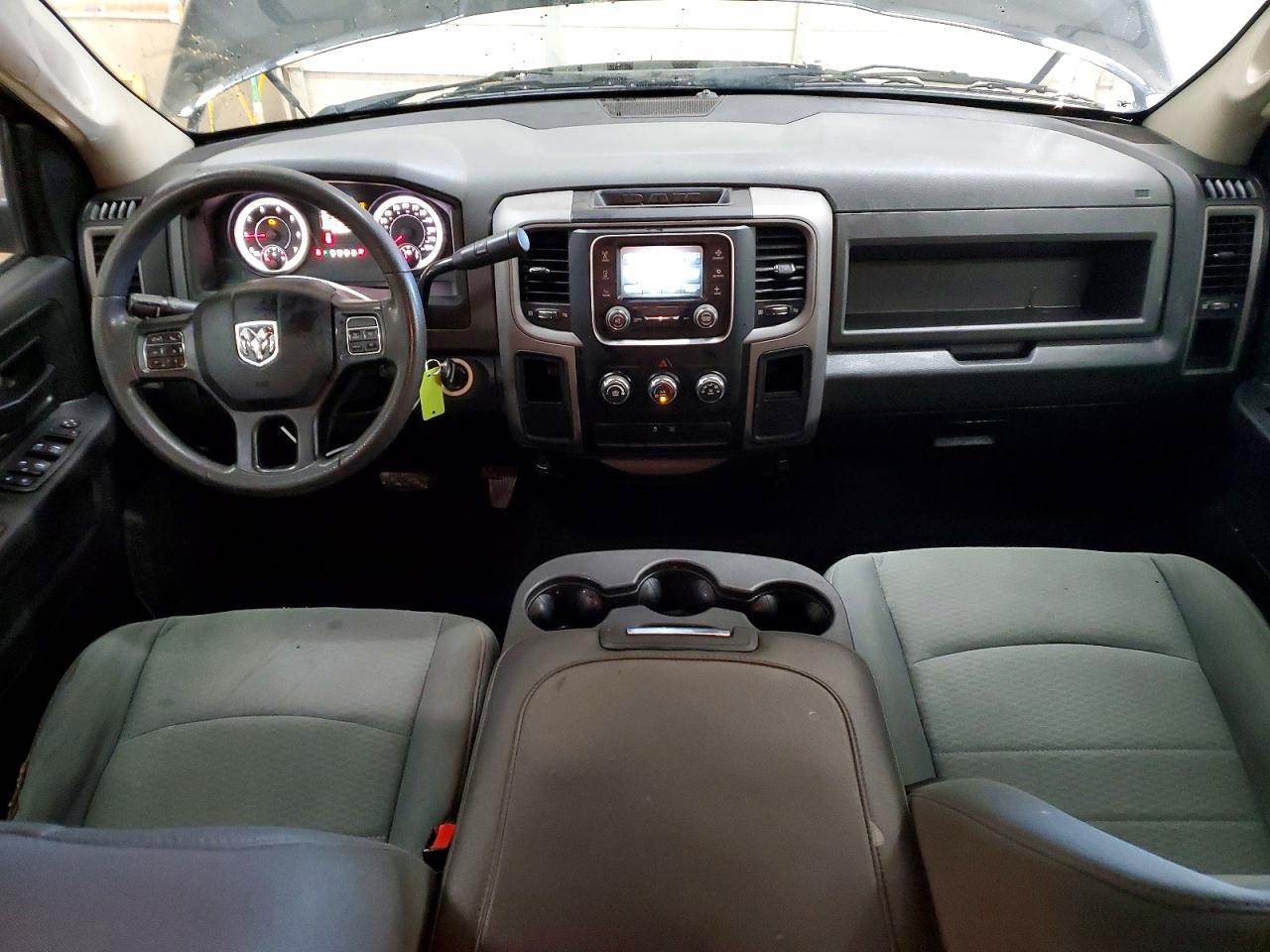 2014 RAM 1500 ST photo 8