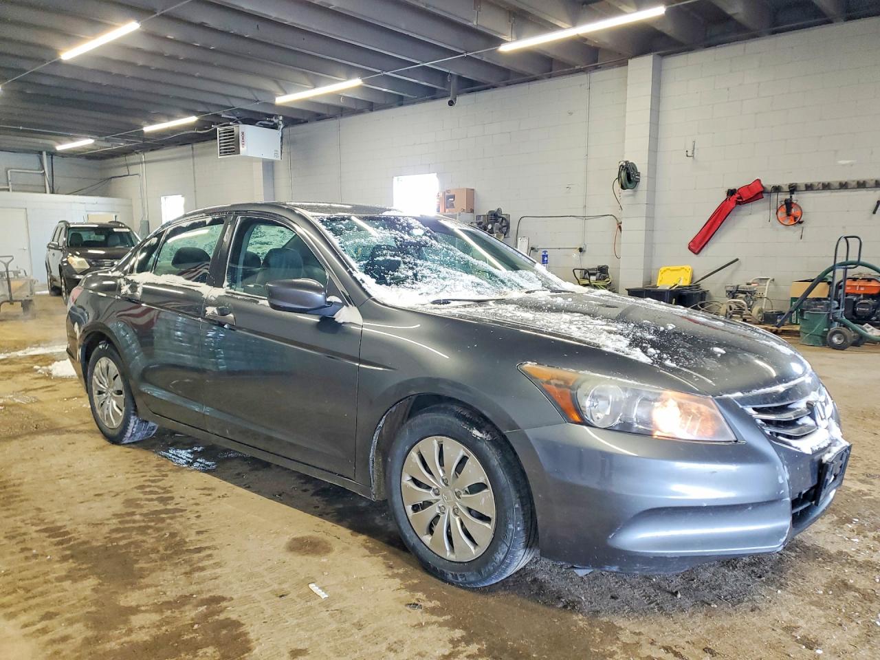 2012 HONDA ACCORD LX photo 4
