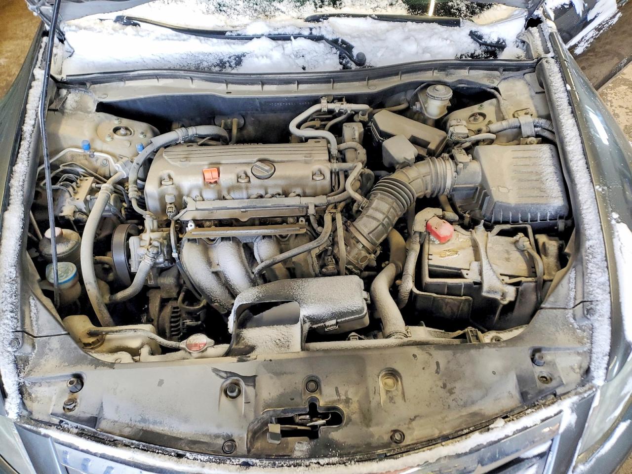 2012 HONDA ACCORD LX photo 11