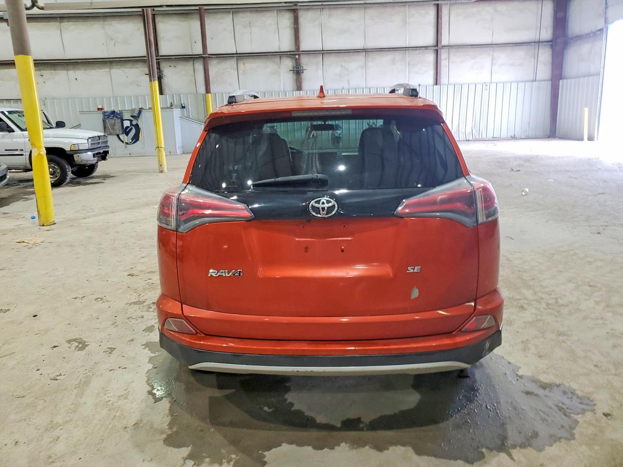 2016 TOYOTA RAV4 SE photo 11