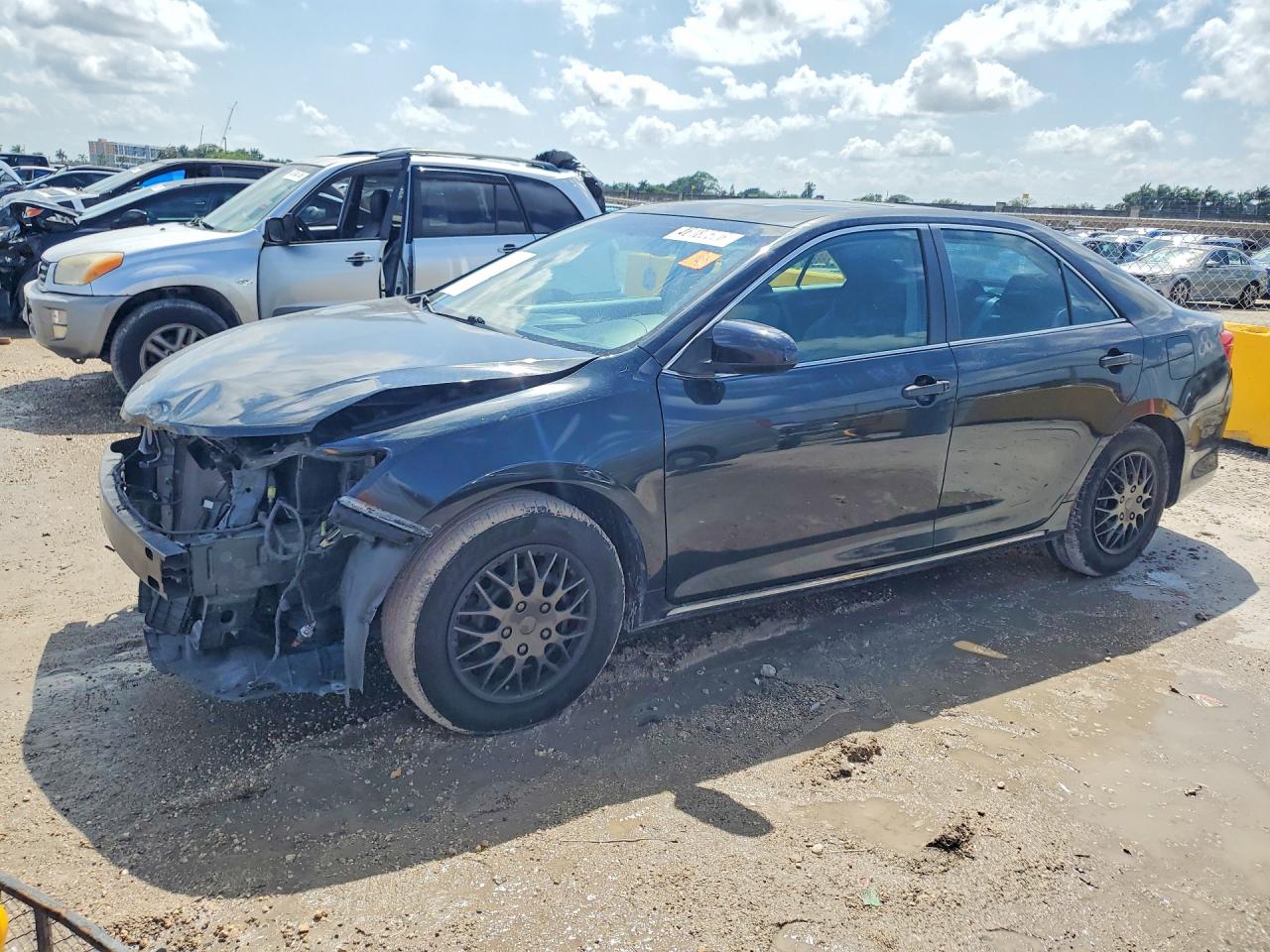 2012 TOYOTA CAMRY