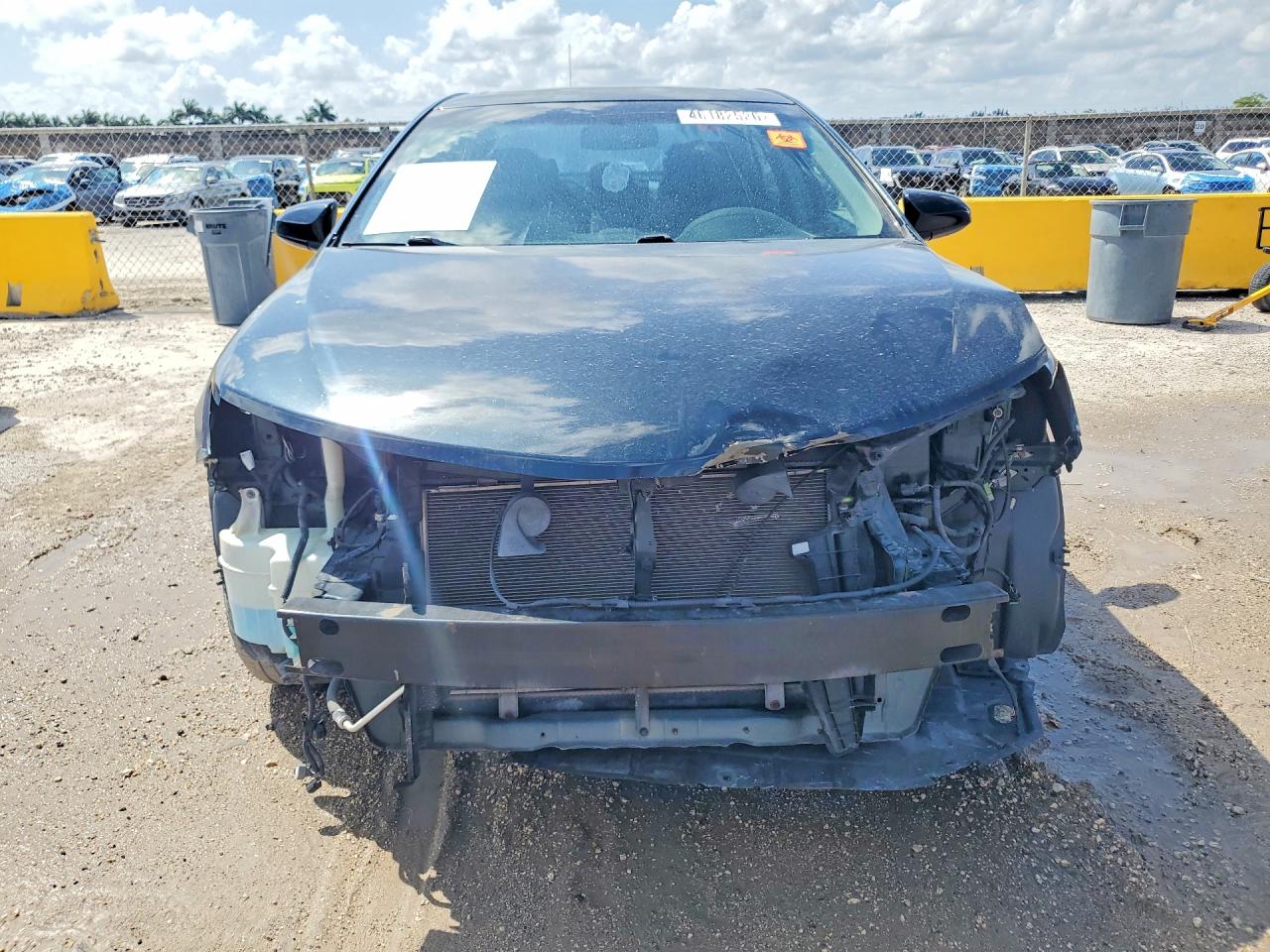 2012 TOYOTA CAMRY LE photo 9