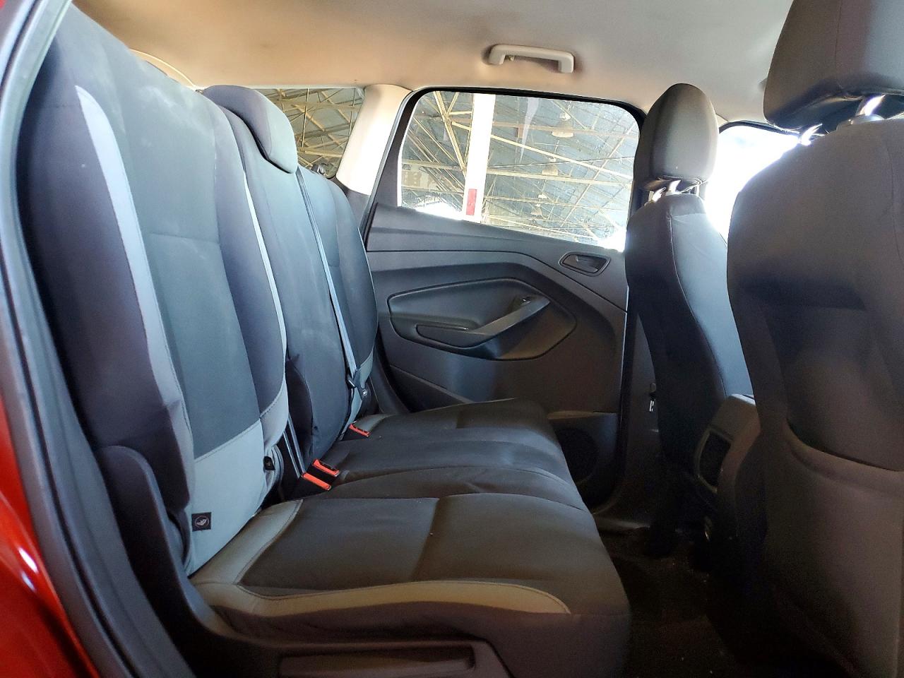 2016 FORD ESCAPE S photo 28