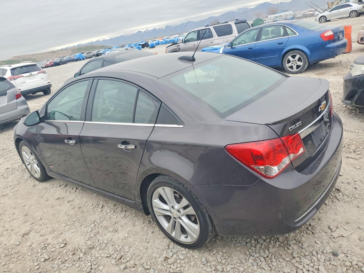 2015 CHEVROLET CRUZE LTZ photo 2