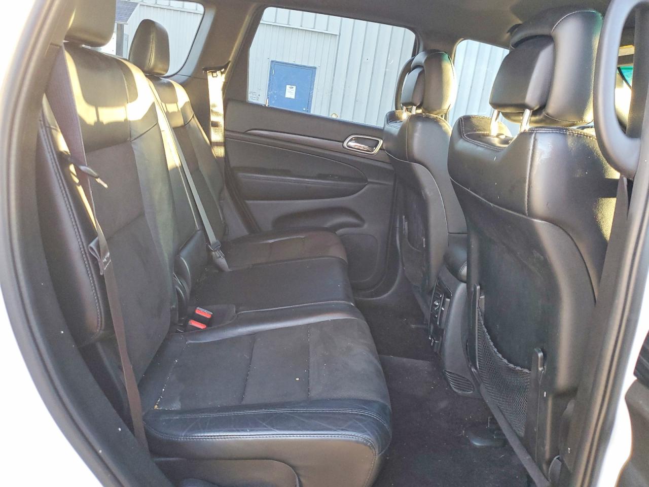 2019 JEEP GRAND CHEROKEE LAREDO photo 11