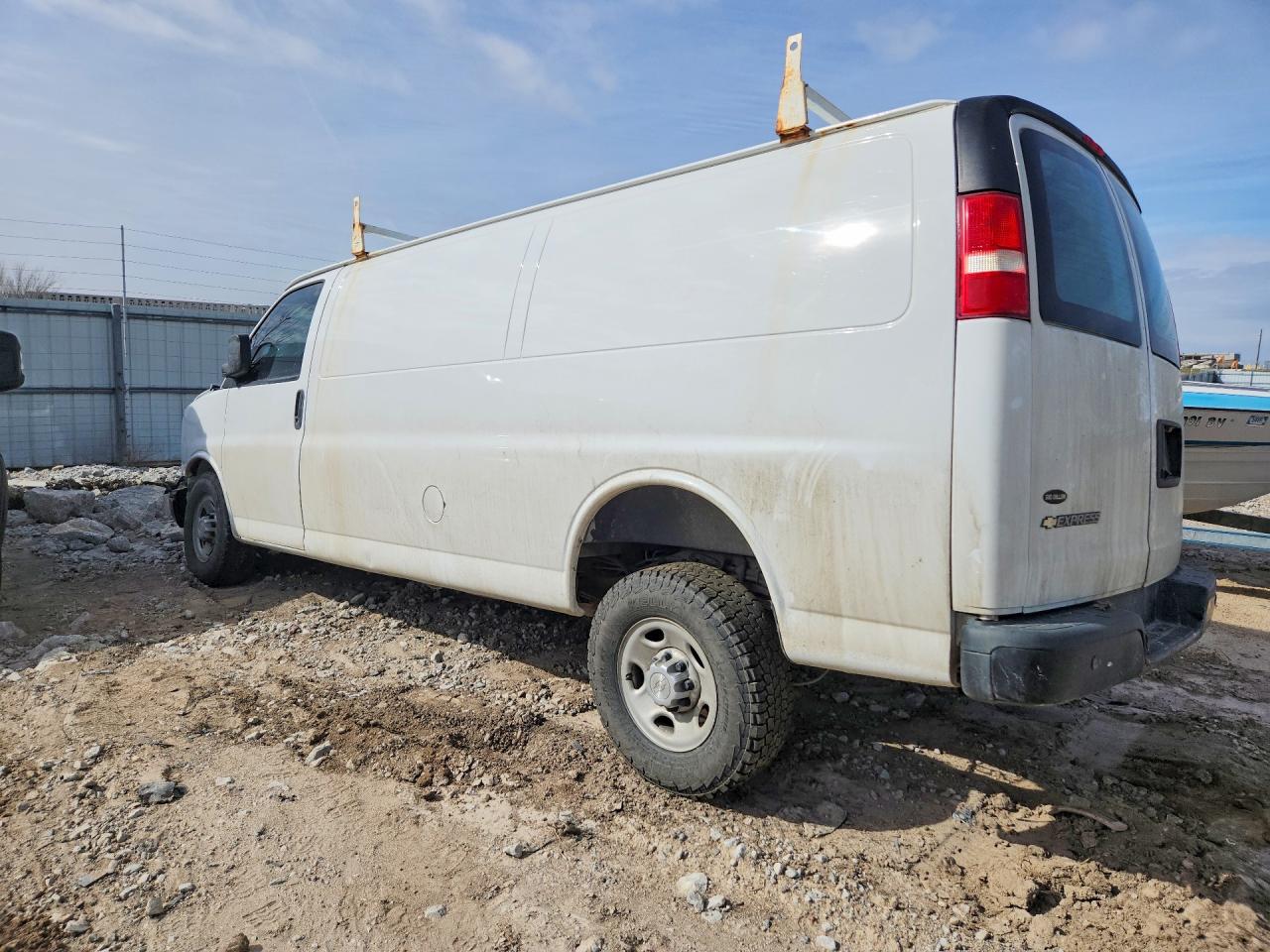 2019 CHEVROLET EXPRESS G3500 UTILITY / SERVICE VAN photo 3