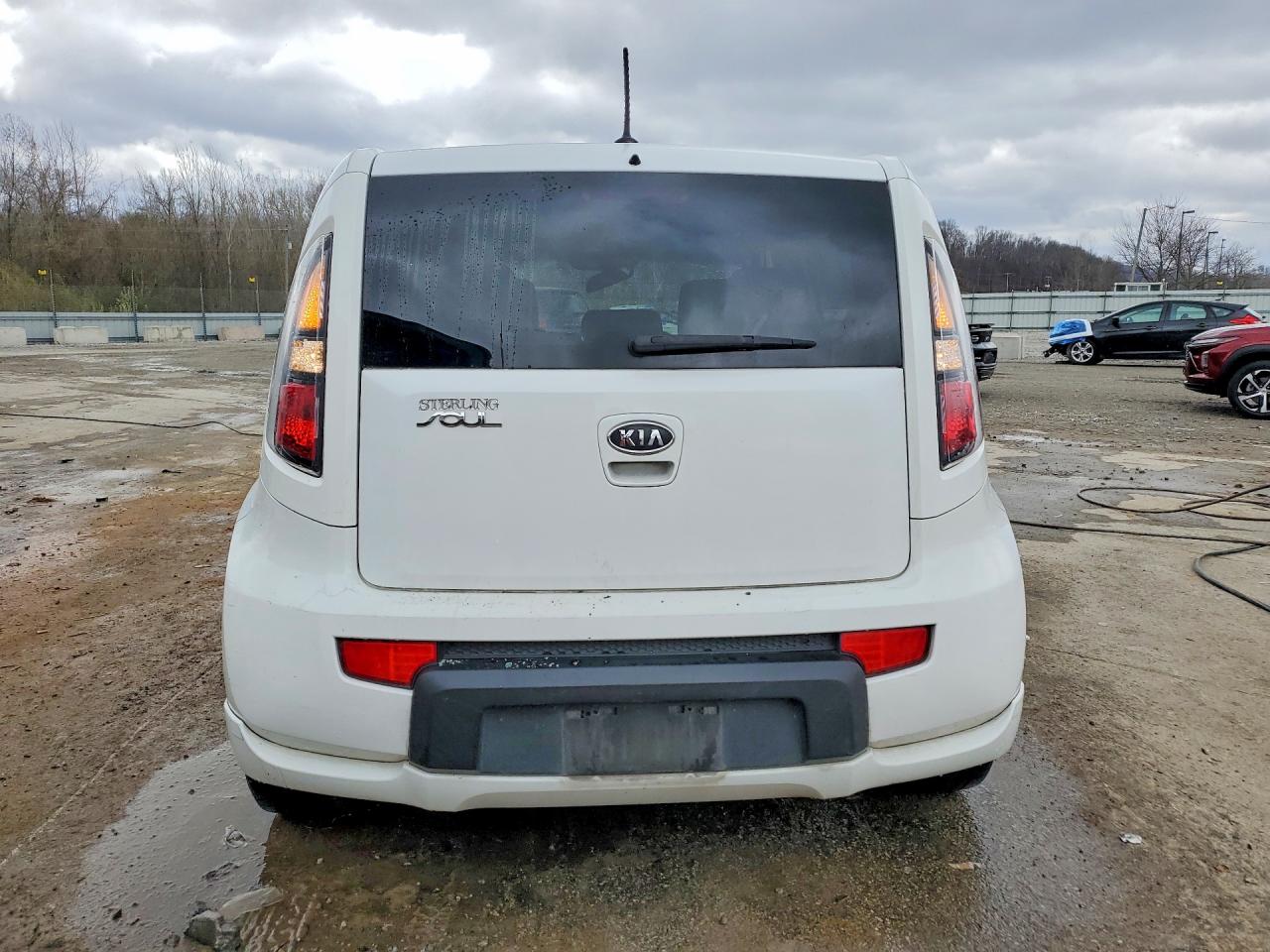 2011 KIA SOUL + photo 16