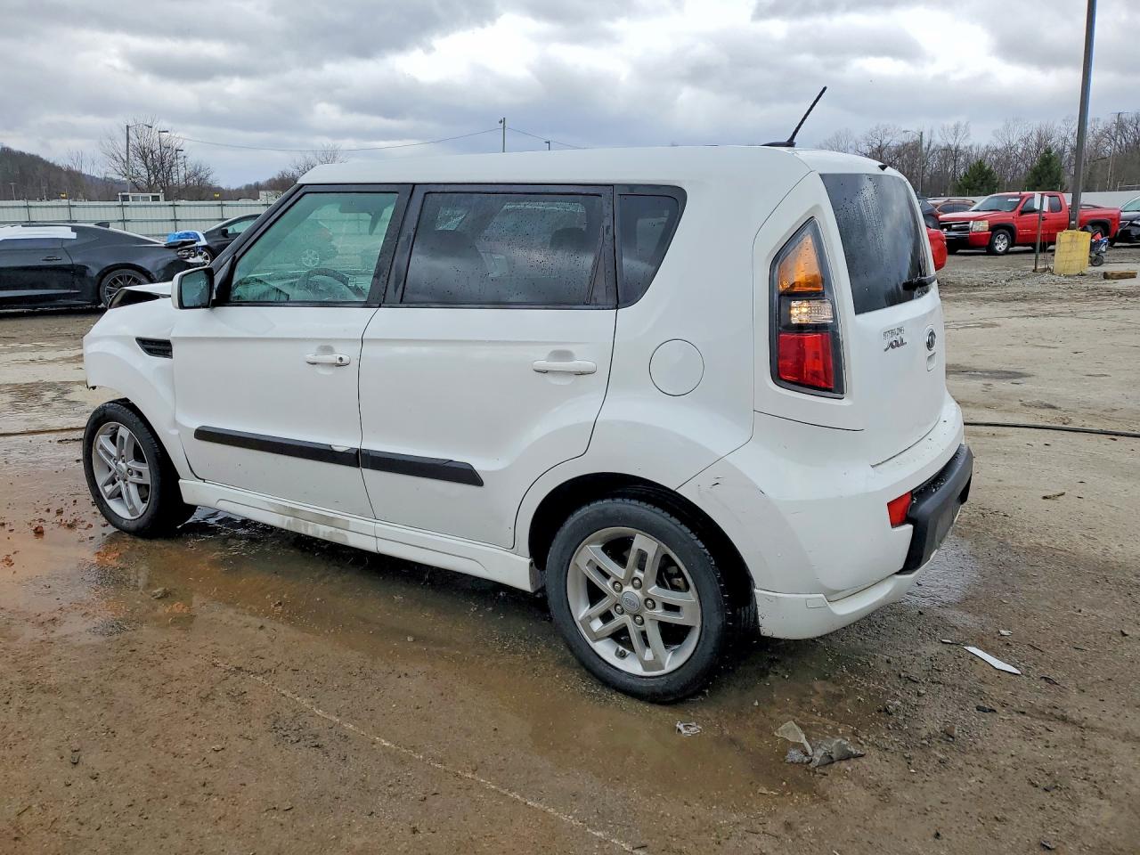 2011 KIA SOUL + photo 4